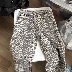 KanCan Gray Leopard Print Women's Straight Leg Jeans